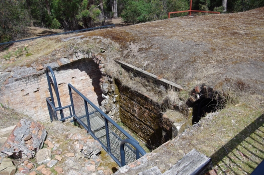 coal_mine_underground.jpg